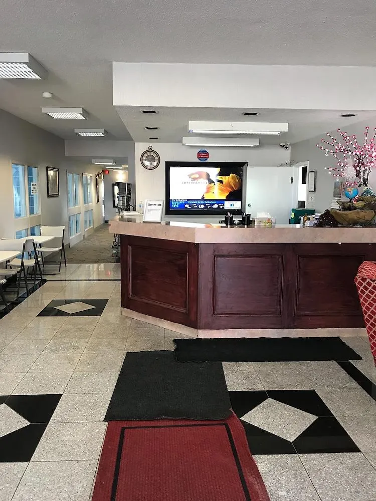 Niagara Lodge & Suites 2*, Ниагара-Фолс