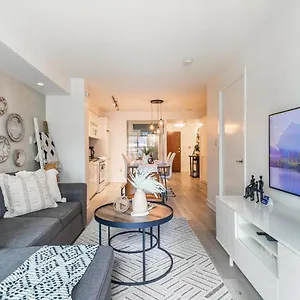 Luxury 2br Downtown W/ Cn Tower View Apartment Toronto
