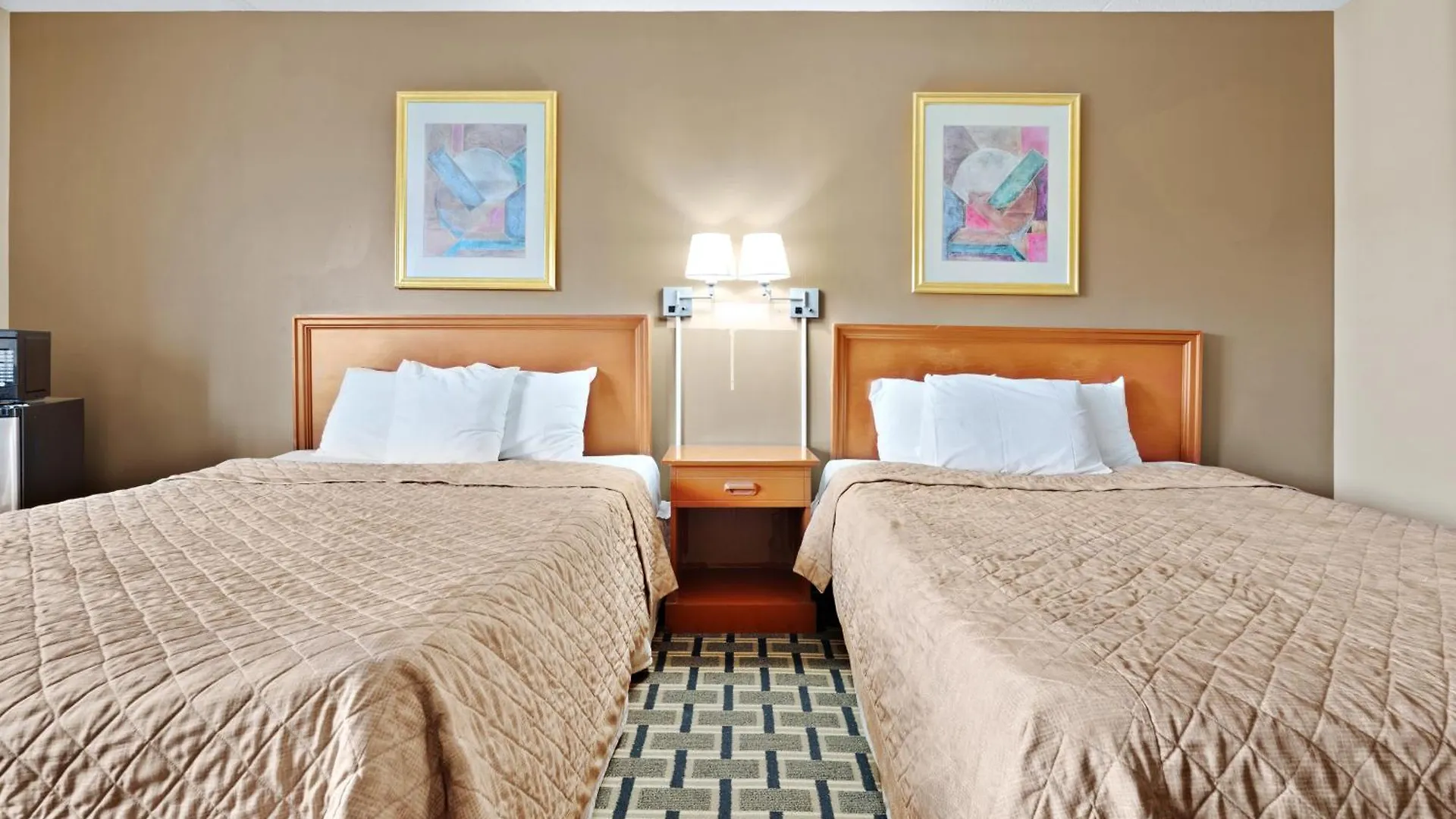 Niagara Lodge & Suites Hotel Niagara Falls