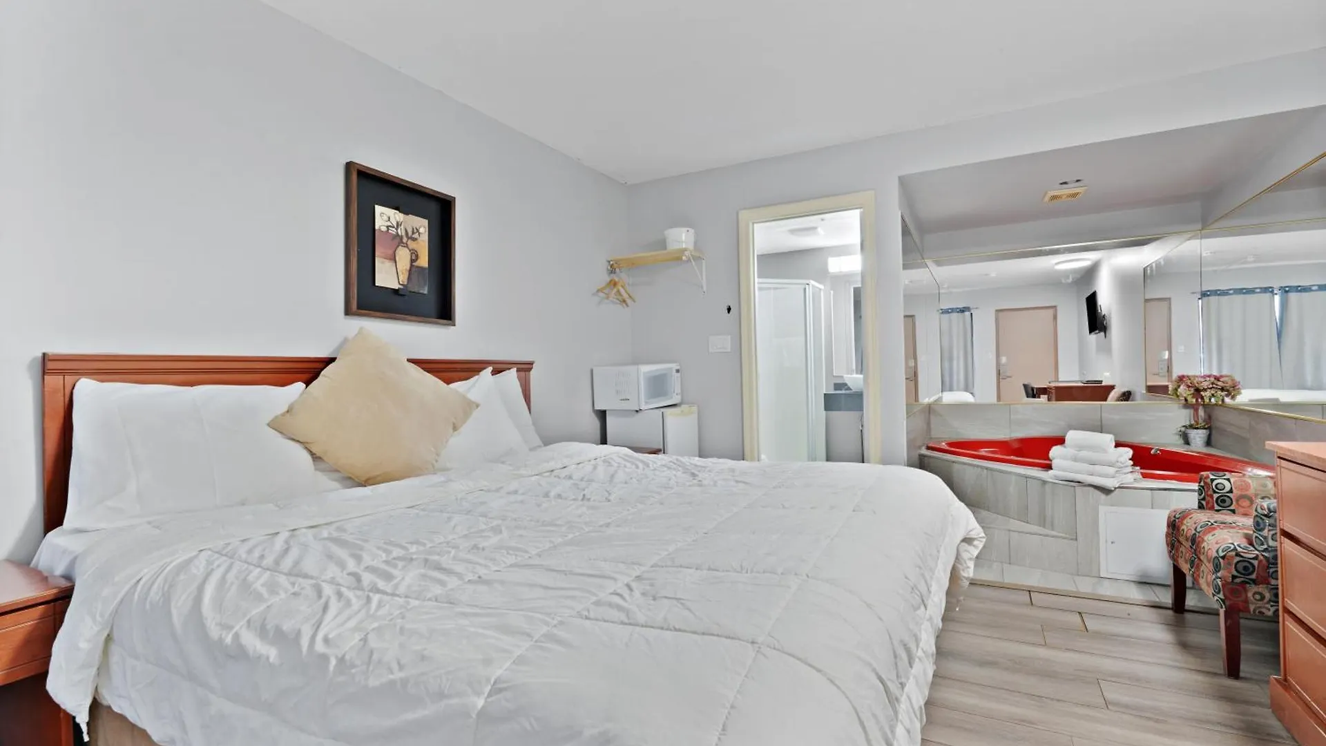 Hotel Niagara Lodge & Suites