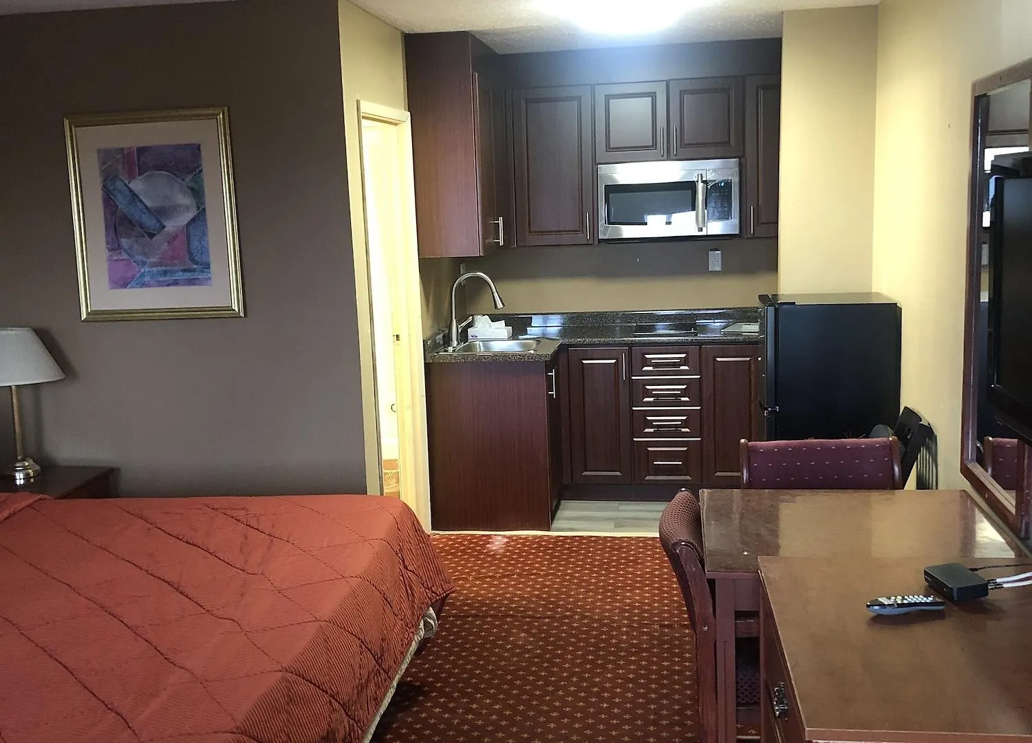 Hotel Niagara Lodge & Suites