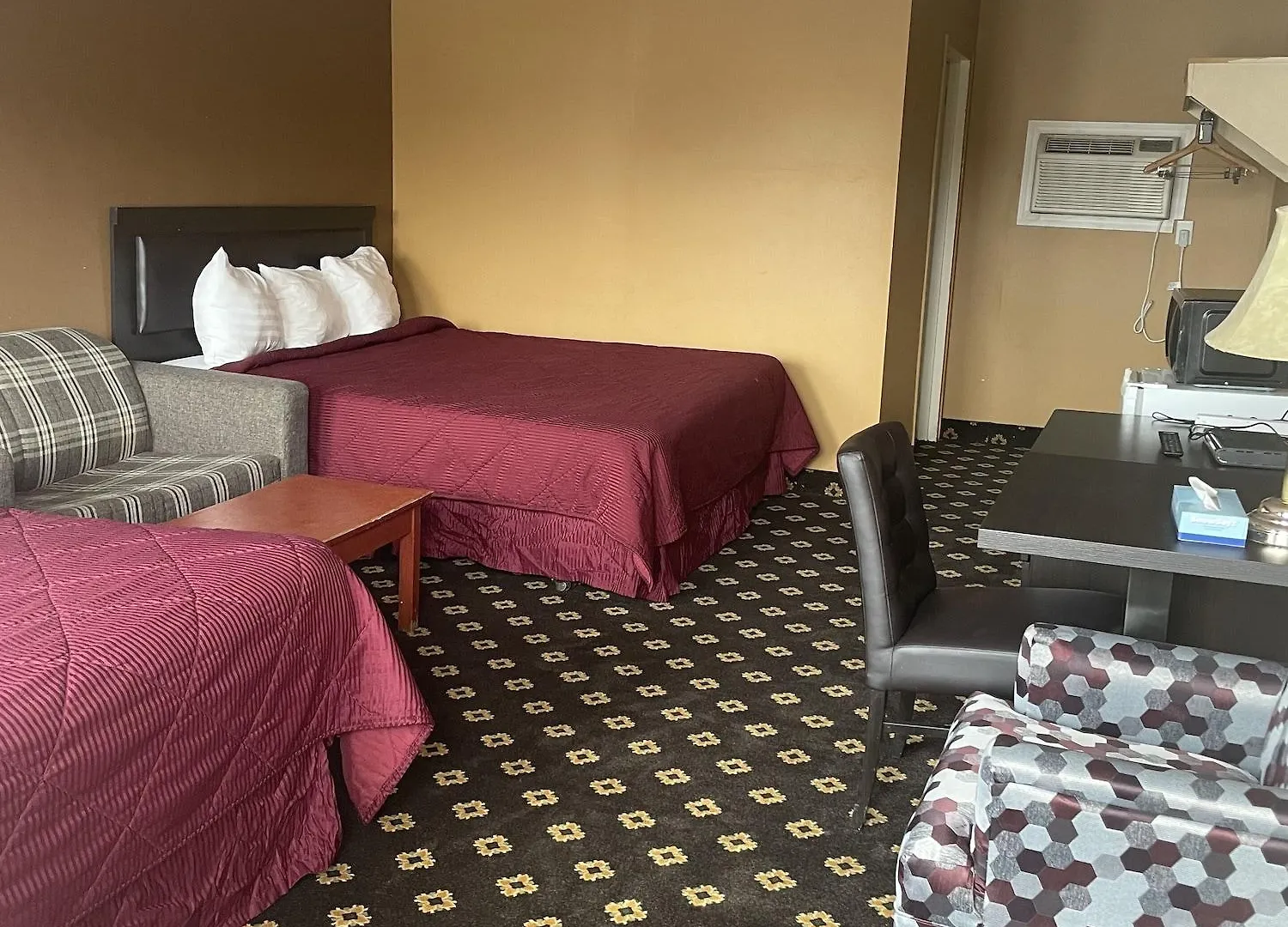 Hotel Niagara Lodge & Suites